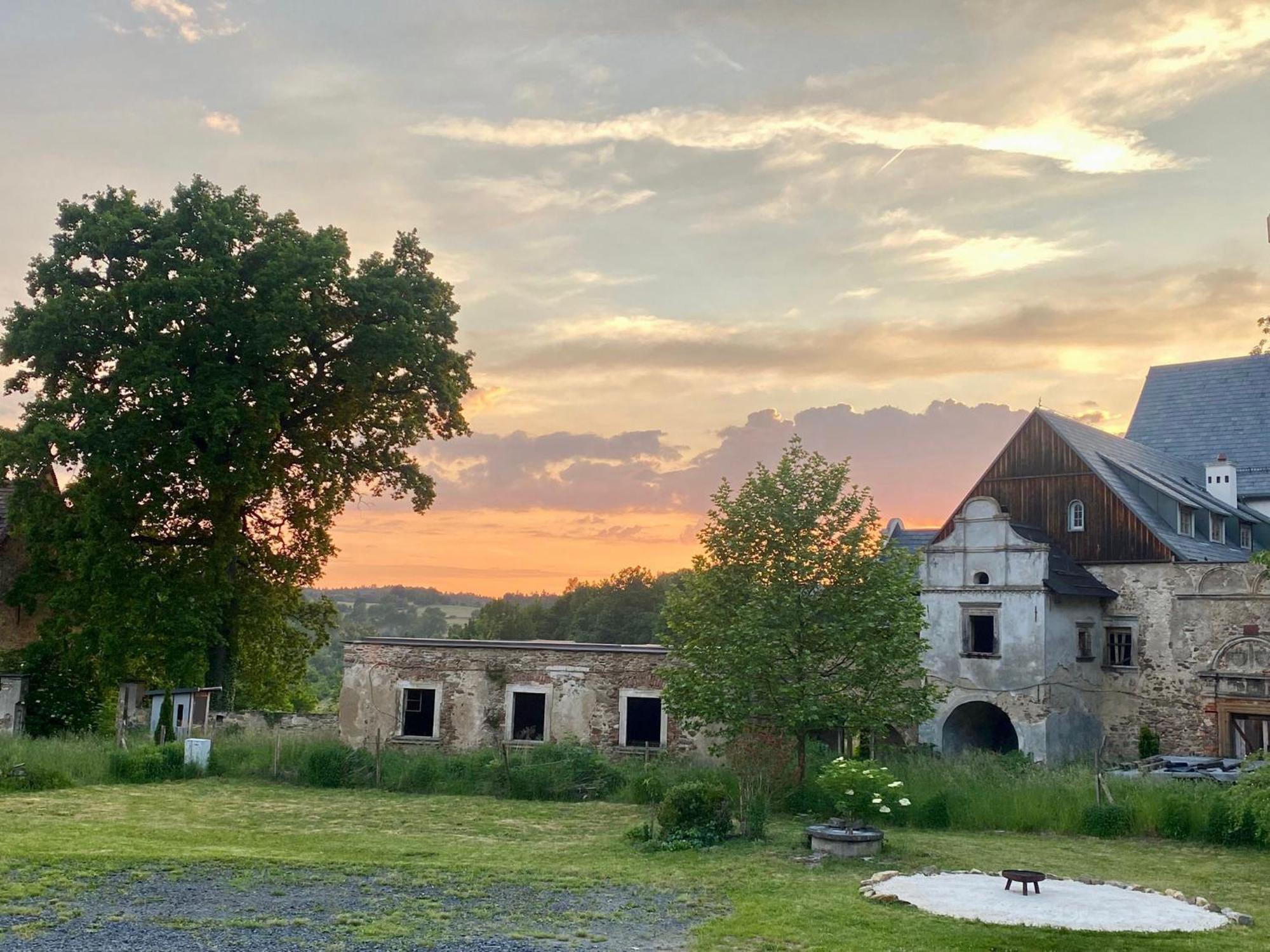 Maciejowiec Castle Hill Apartment I Luaran gambar